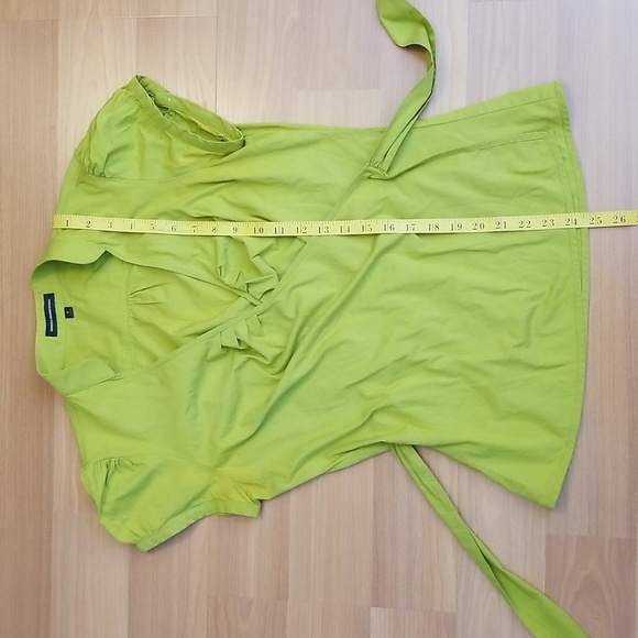 Express Design Studio Short Sleeve Lime Green Wrap Blouse with Tie Back Size M - Picture 5 of 11